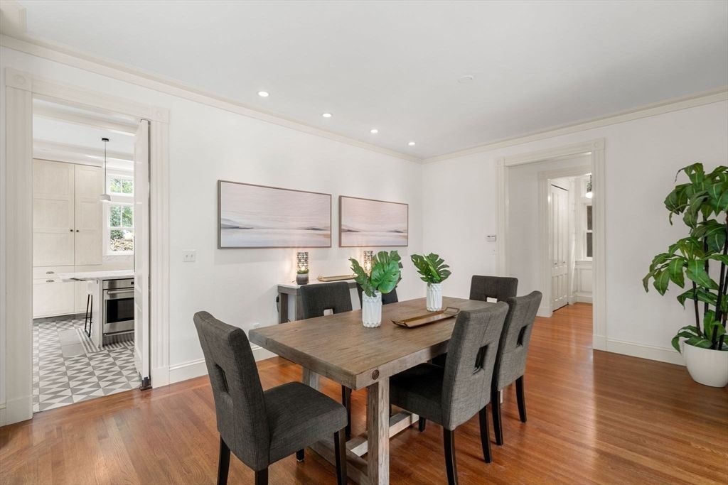 Dining room, Interior, Kitchen, Pendant Lights, Recessed Lighting, Wood Texture Flooring