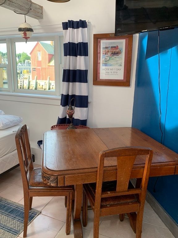 Dining room, Interior