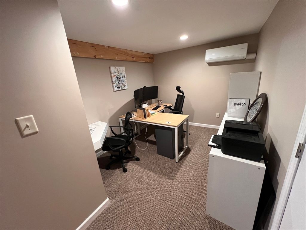 Home Office, Interior, Recessed Lighting, Wooden Beams