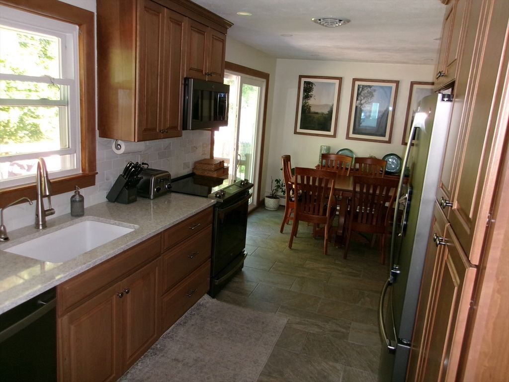 Dining room, Interior, Kitchen, Recessed Lighting