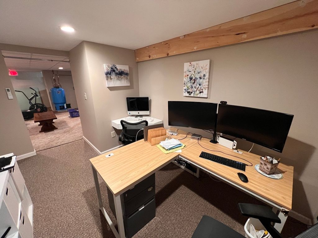 Home Office, Interior, Recessed Lighting, Wooden Beams