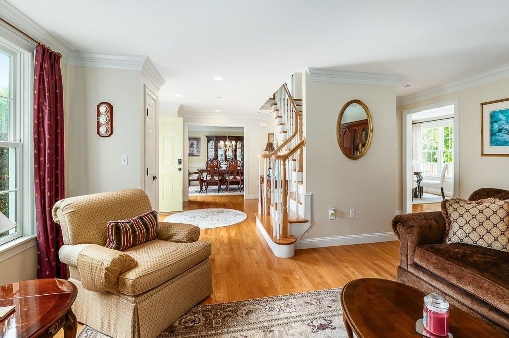 Dining room, Interior, Living room, Recessed Lighting, Wood Texture Flooring