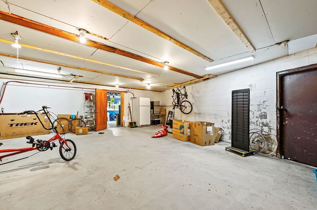 Garage, Interior, Stone Walls