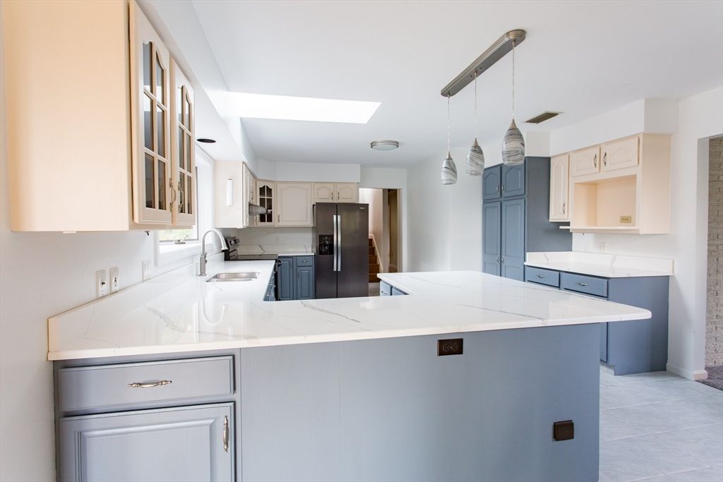 Interior, Kitchen, Pendant Lights, Recessed Lighting