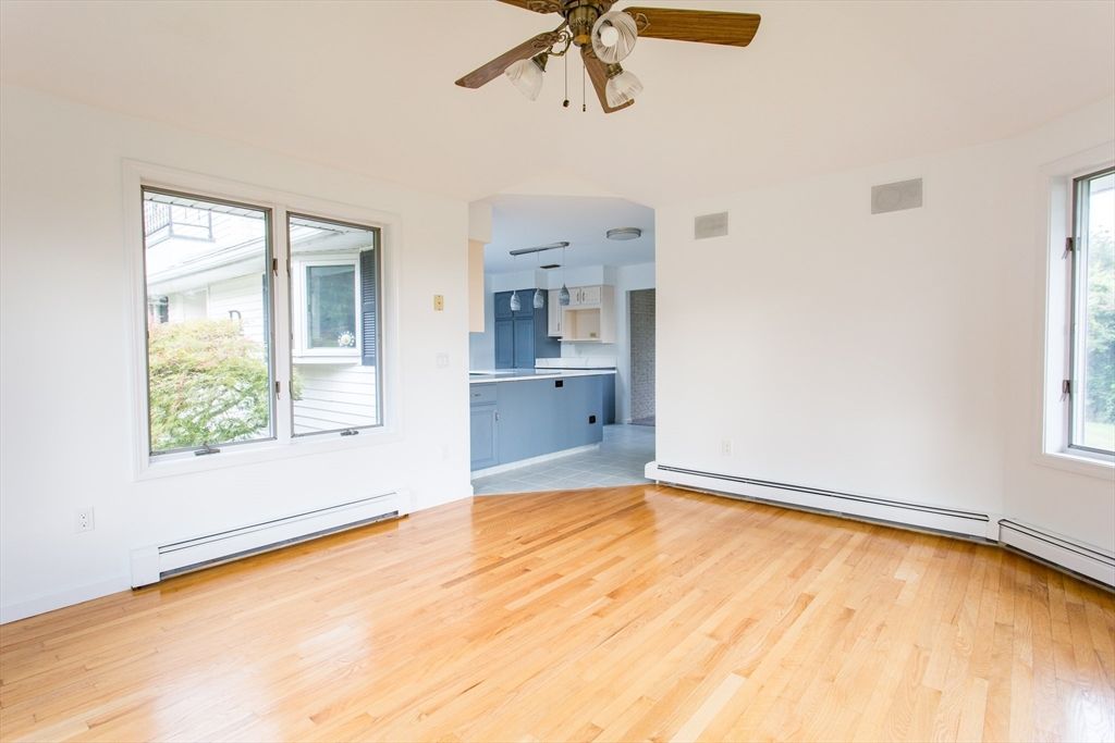 Empty room, Interior, Kitchen, Wood Texture Flooring