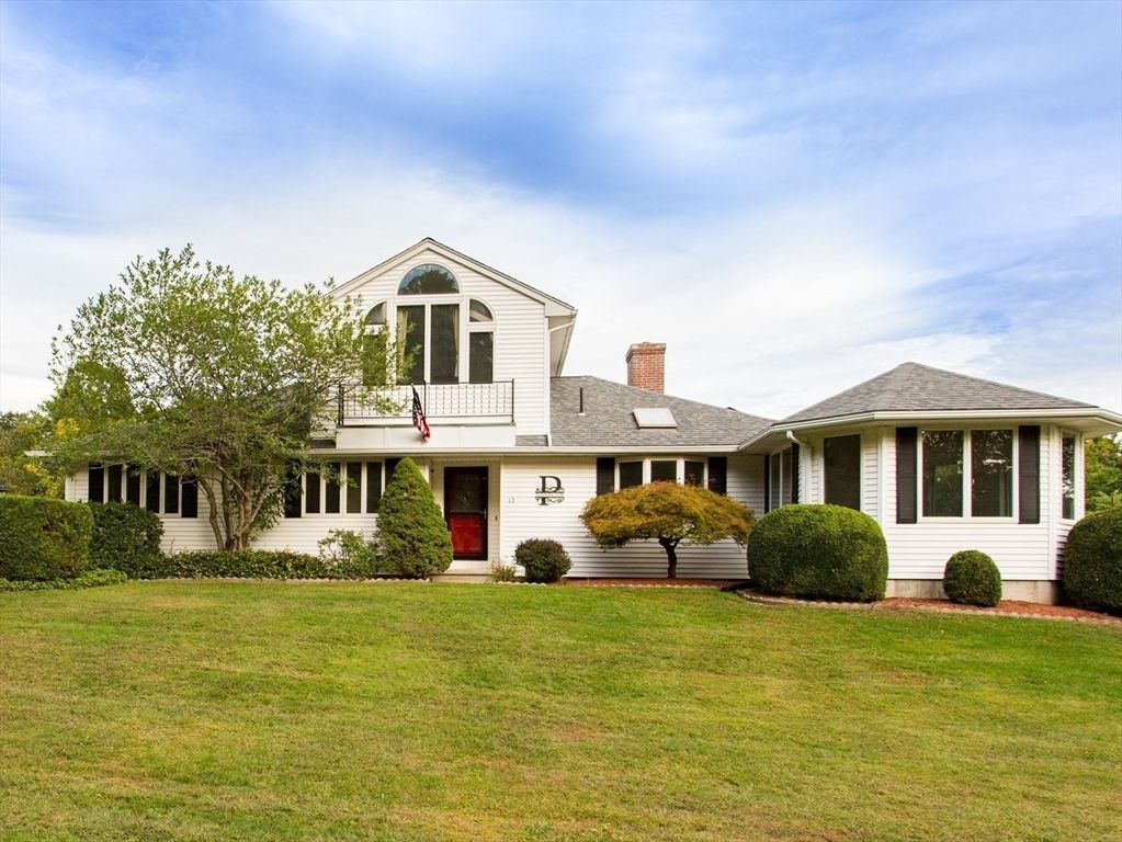 Backyard, Exterior, Facade, Farmhouse