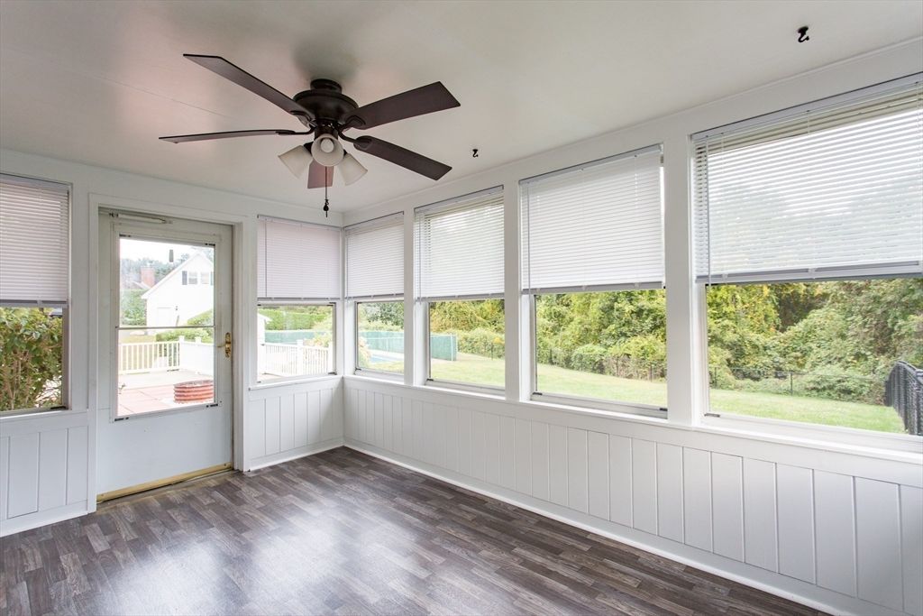 Interior, Sun Room, Wood Texture Flooring