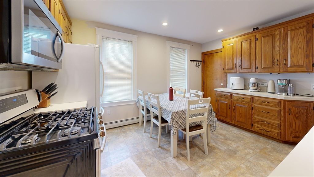 Dining room, Interior, Kitchen, Recessed Lighting