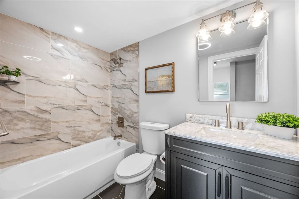 Bathroom, Interior, Marble Walls, Recessed Lighting
