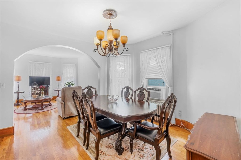 Chandelier, Dining room, Interior, Living room, Wood Texture Flooring