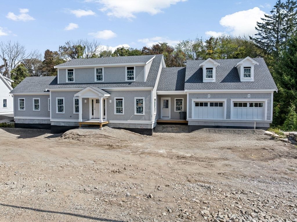 Attached, Exterior, Facade, Cape Cod