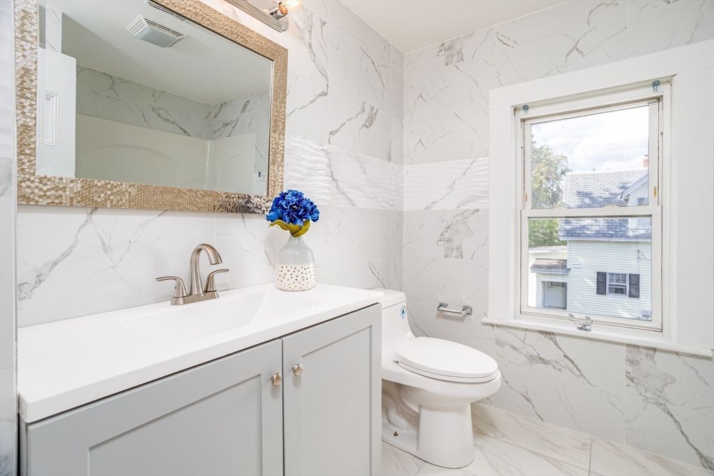 Bathroom, Interior, Marble, Marble Walls