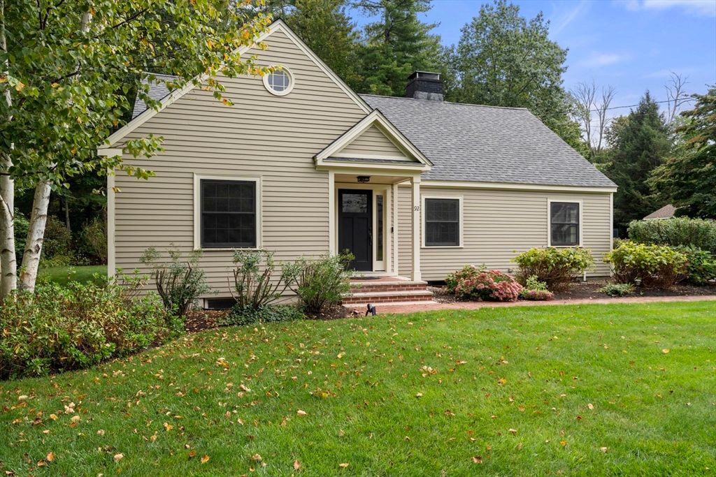 Exterior, Facade, Cape Cod