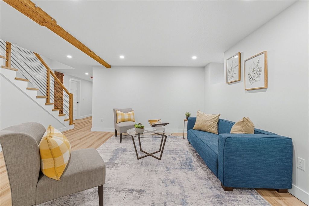 Interior, Living room, Recessed Lighting, Wooden Beams, Wood Texture Flooring