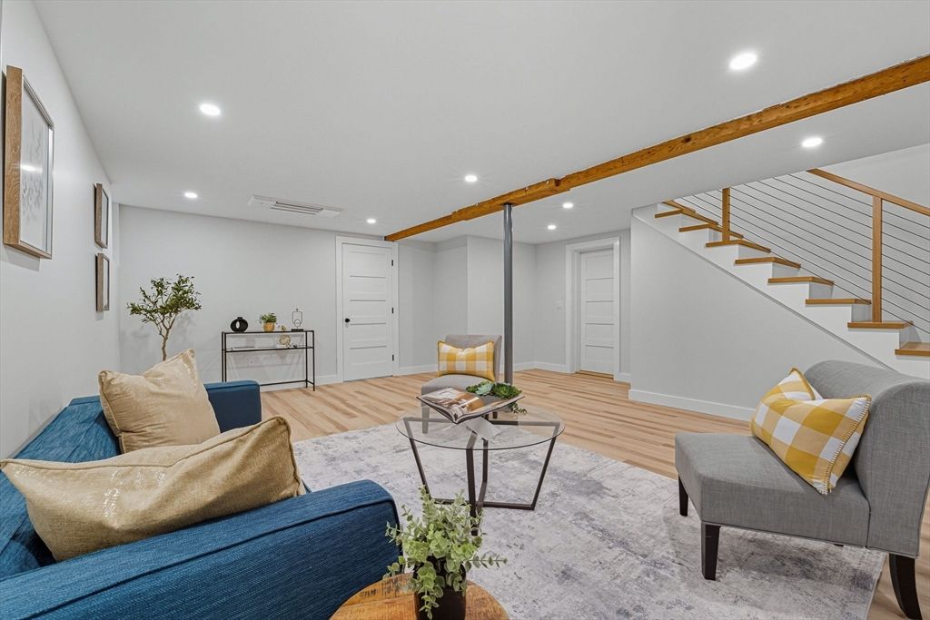 Interior, Living room, Recessed Lighting, Wooden Beams, Wood Texture Flooring