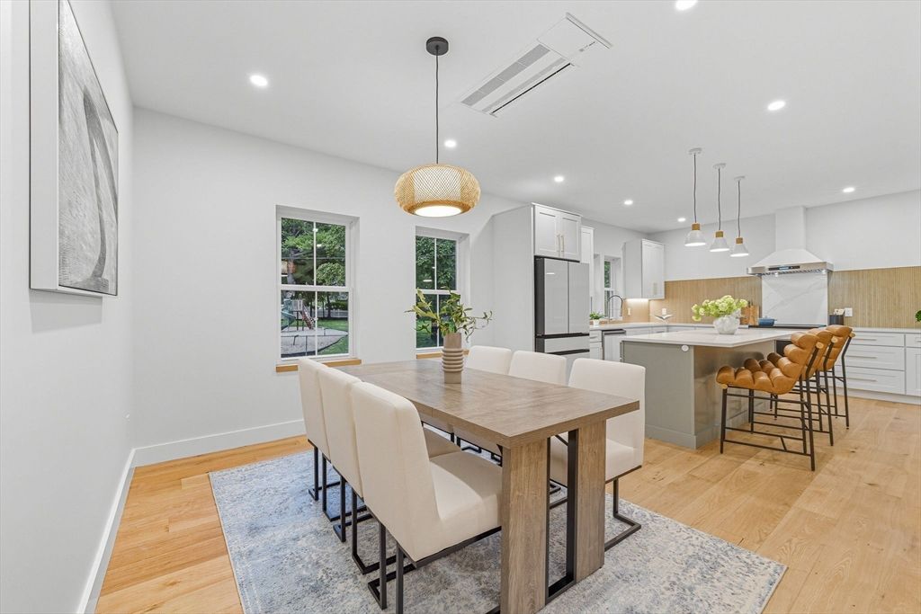 Dining room, Interior, Kitchen, Pendant Lights, Recessed Lighting, Wood Texture Flooring