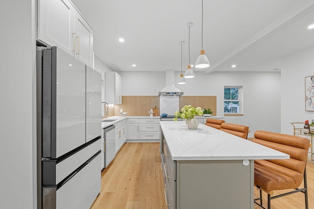 Interior, Kitchen, Pendant Lights, Recessed Lighting, Wood Texture Flooring