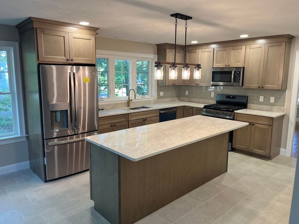 Interior, Kitchen, Pendant Lights, Recessed Lighting, Stainless Steel Appliances