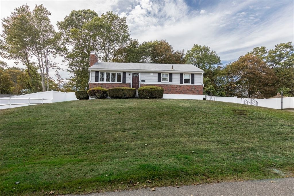 Attached, Backyard, Exterior, Facade, Brick Facade, Cape Cod