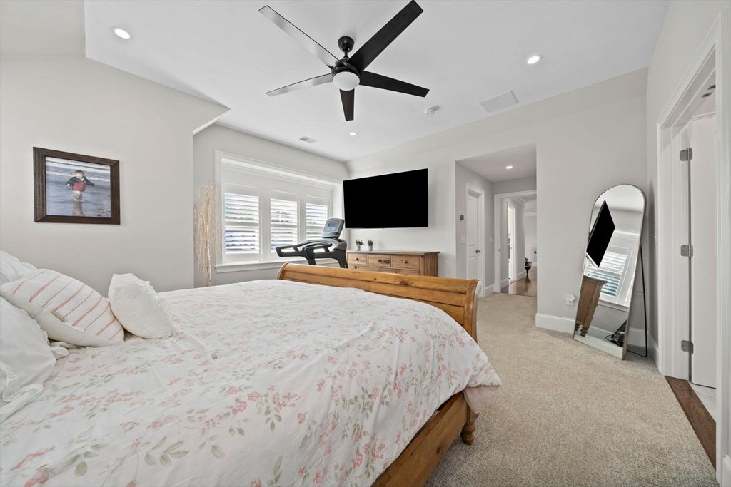 Bedroom, Interior, Recessed Lighting