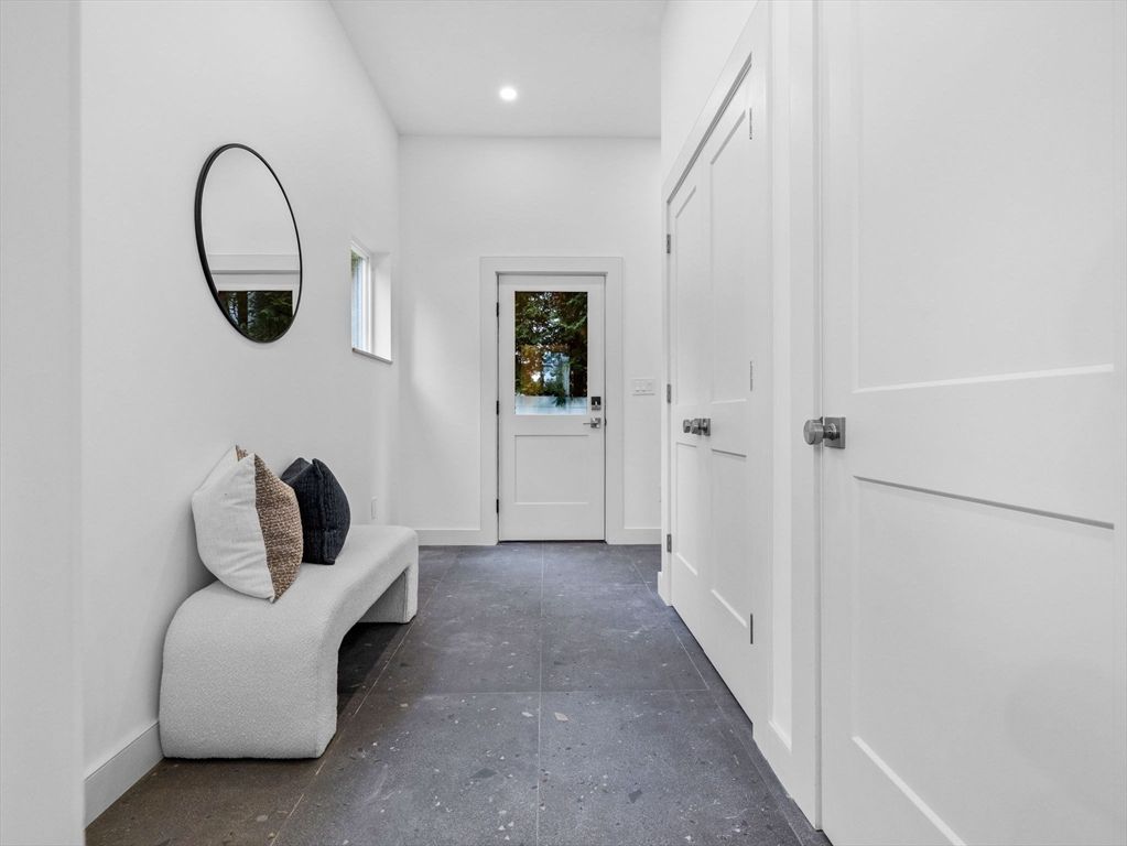 Interior, Recessed Lighting