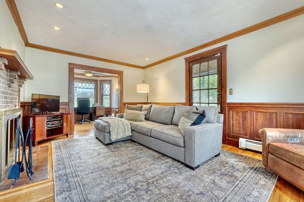 Fireplace, Interior, Living room, Recessed Lighting, Wood Texture Flooring