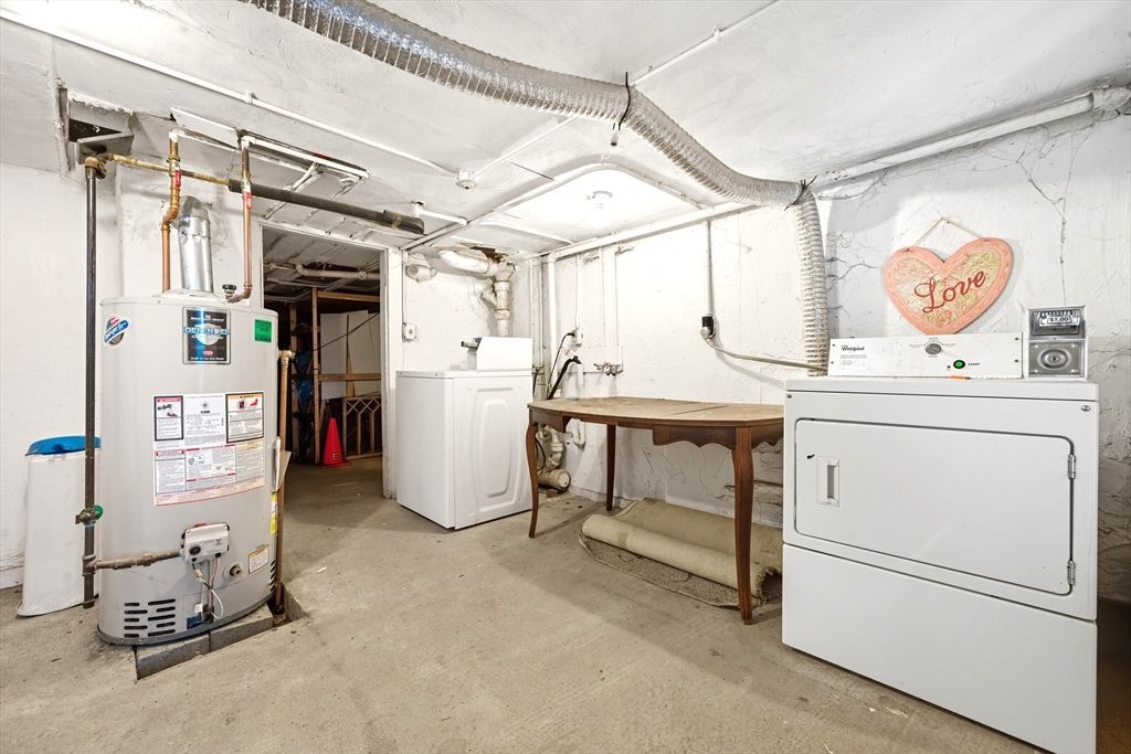Interior, Utility Closets, Washer