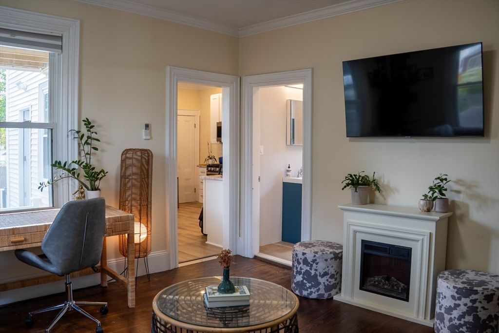 Fireplace, Home Office, Interior, Wood Texture Flooring