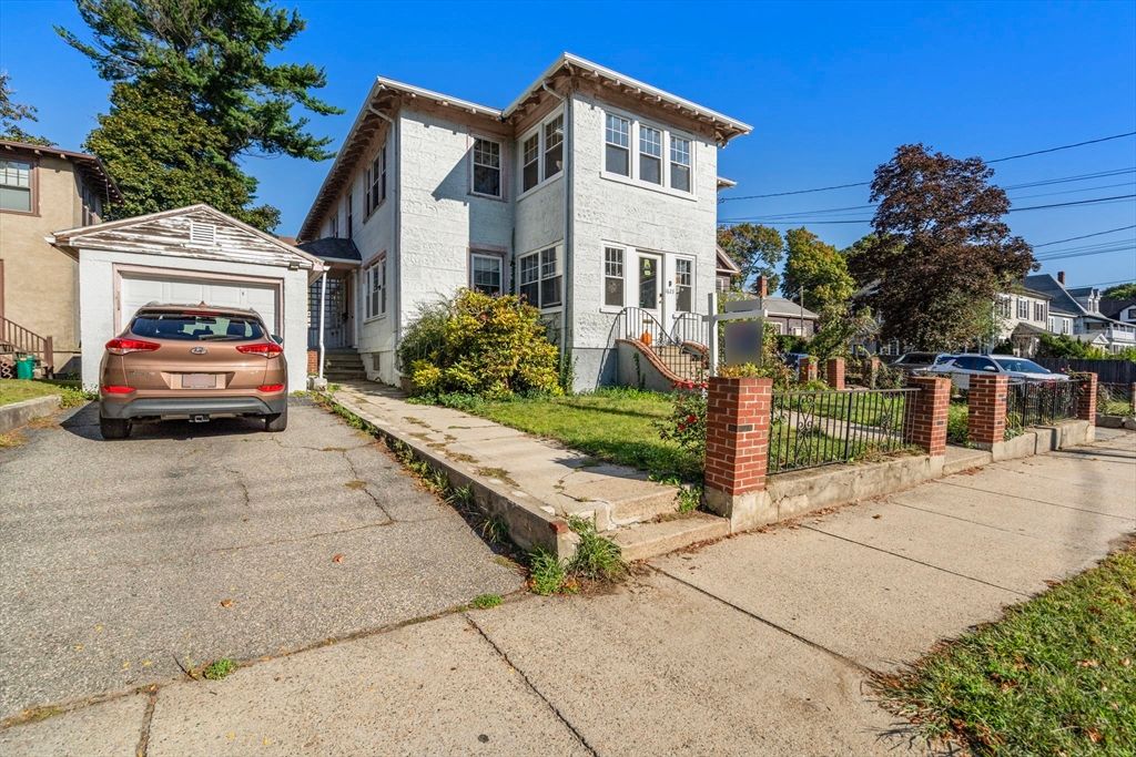 Detached Garage, Exterior