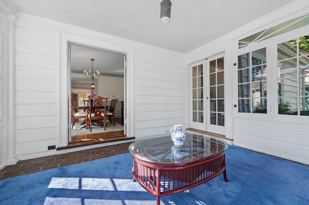 Chandelier, Dining room, Interior