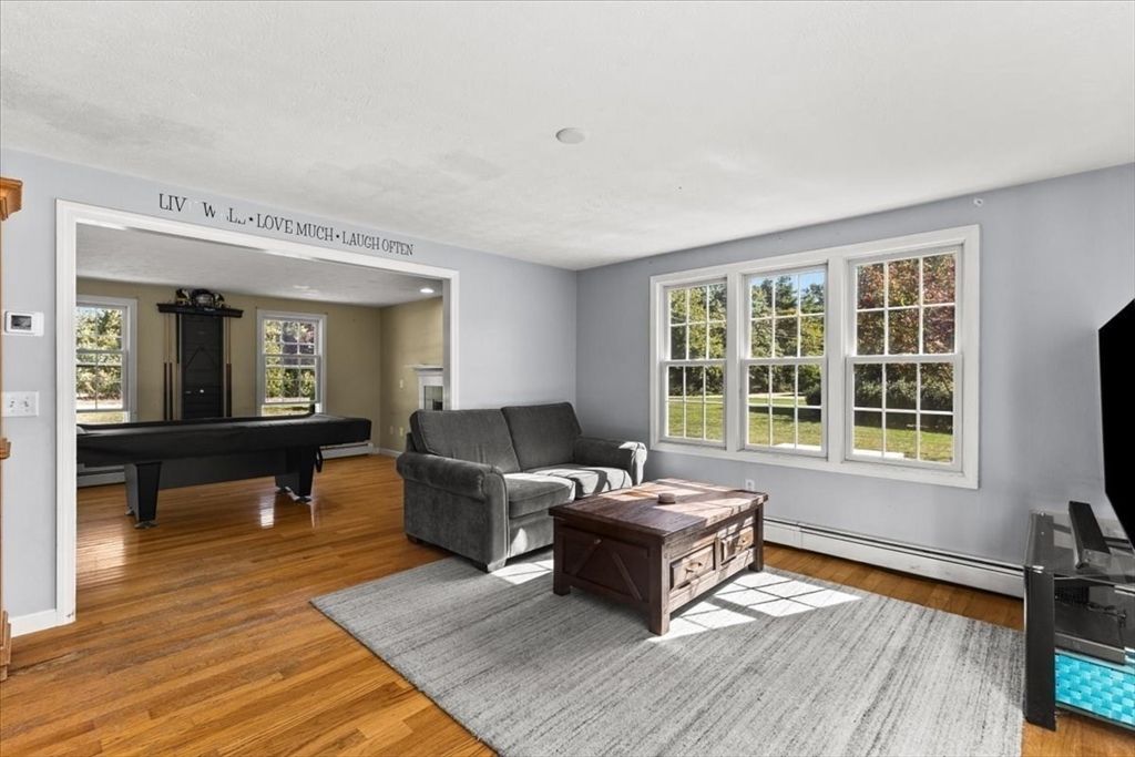 Billiard Table, Game Room, Interior, Living room, Recessed Lighting, Wood Texture Flooring