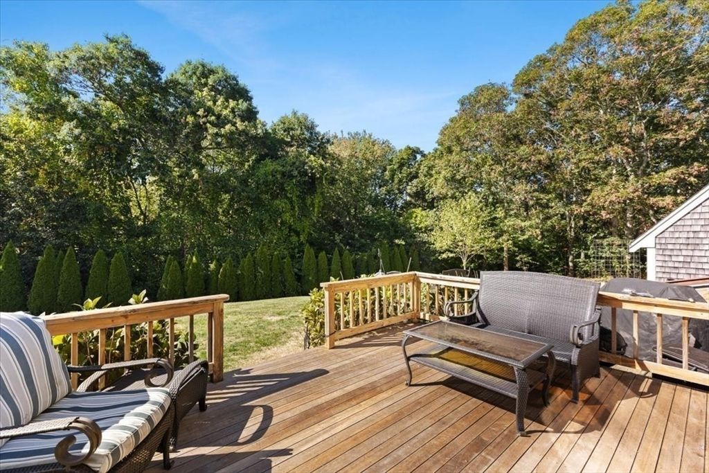 Exterior, Wood Texture Flooring