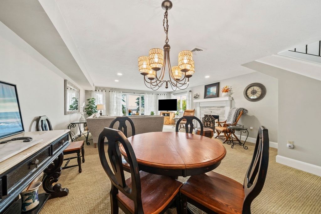 Chandelier, Dining room, Fireplace, Interior, Recessed Lighting