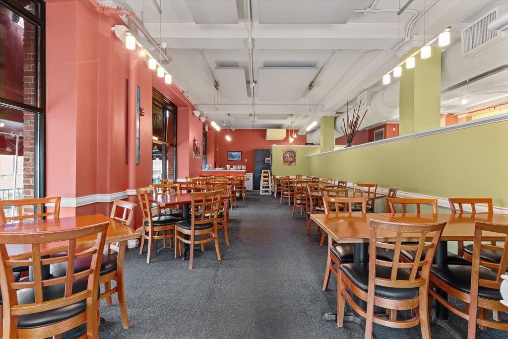 Dining room, Interior, Pendant Lights