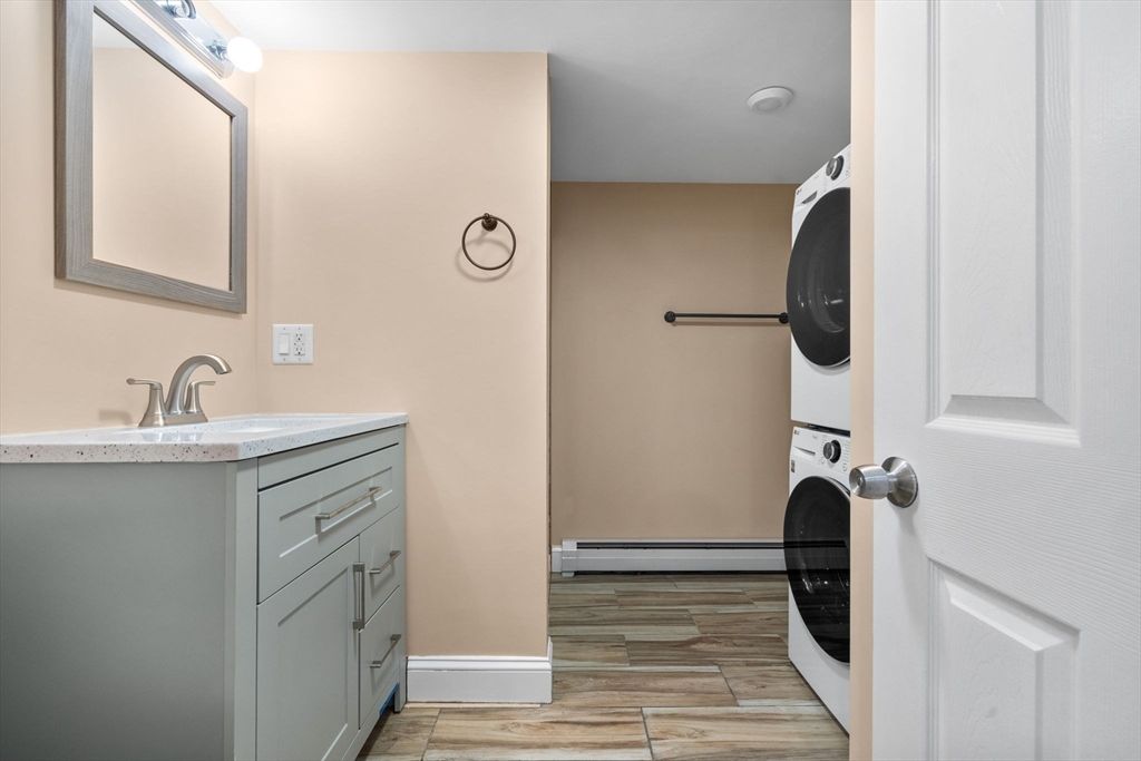 Bathroom, Interior, Utility Closets, Washer, Wood Texture Flooring