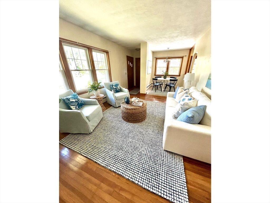 Dining room, Interior, Living room, Pendant Lights, Wood Texture Flooring