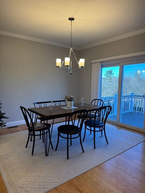 Chandelier, Dining room, Interior, Wood Texture Flooring