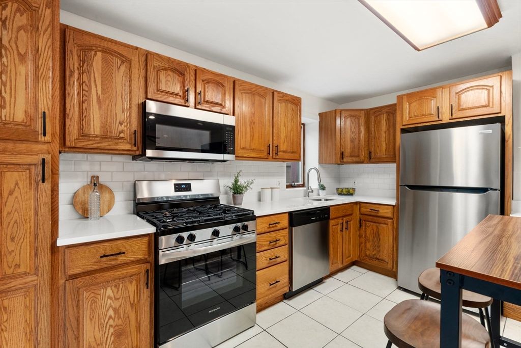 Interior, Kitchen, Stainless Steel Appliances