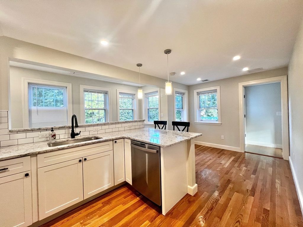 Interior, Kitchen, Pendant Lights, Recessed Lighting, Wood Texture Flooring