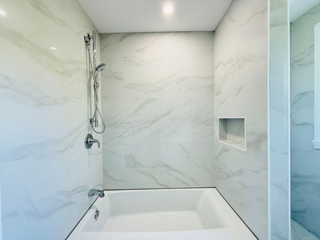 Bathroom, Interior, Marble Walls, Recessed Lighting