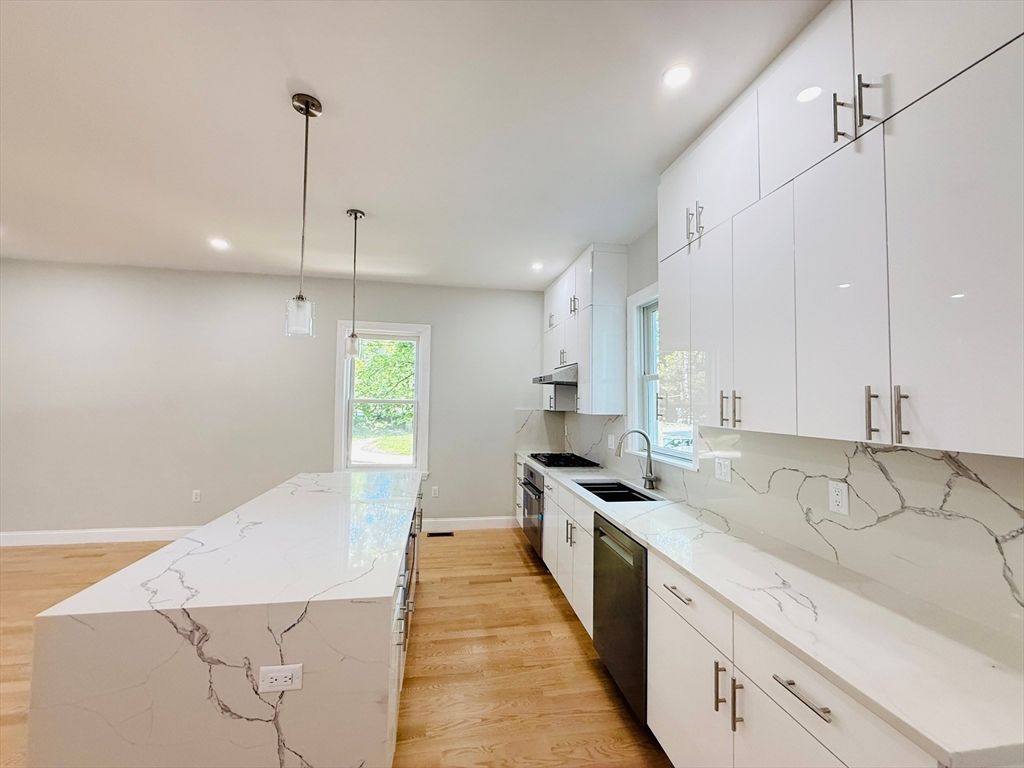 Interior, Kitchen, Pendant Lights, Recessed Lighting, Wood Texture Flooring