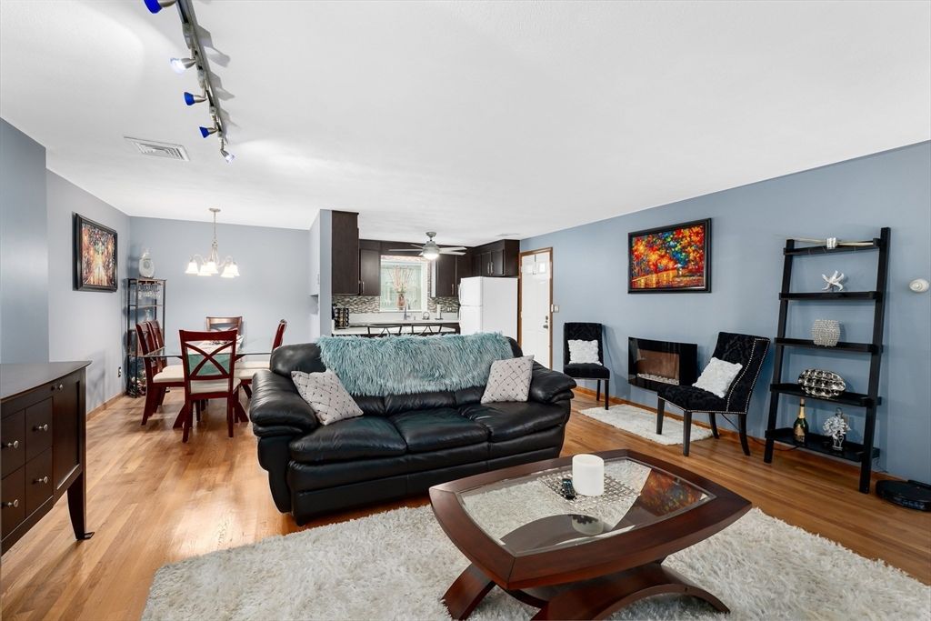 Chandelier, Dining room, Interior, Living room, Wood Texture Flooring