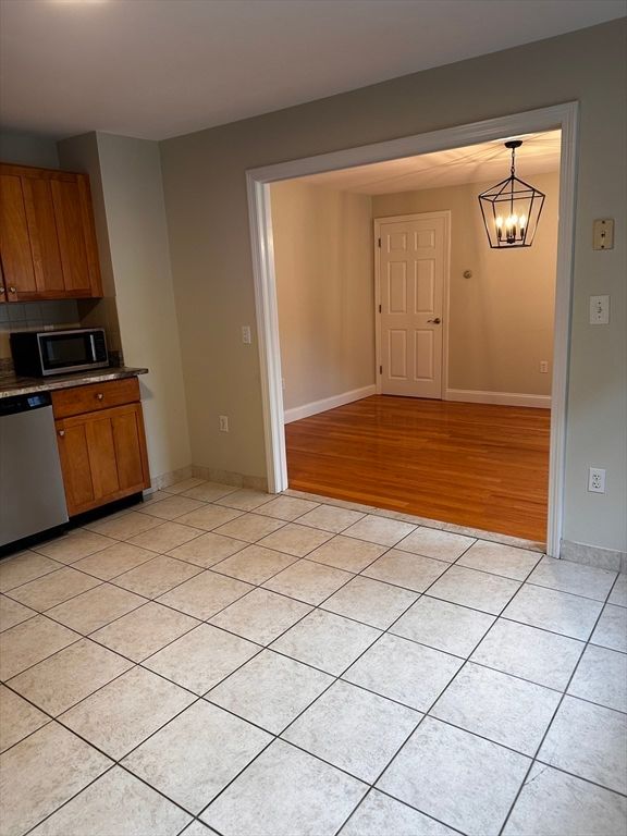 Interior, Kitchen, Pendant Lights, Wood Texture Flooring