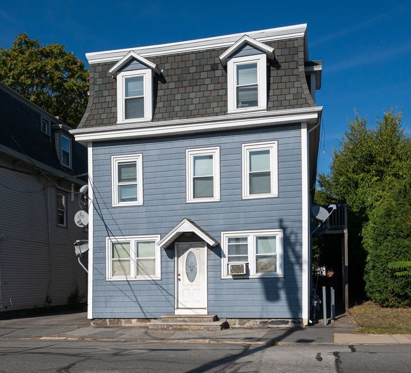 Exterior, Facade, Georgian