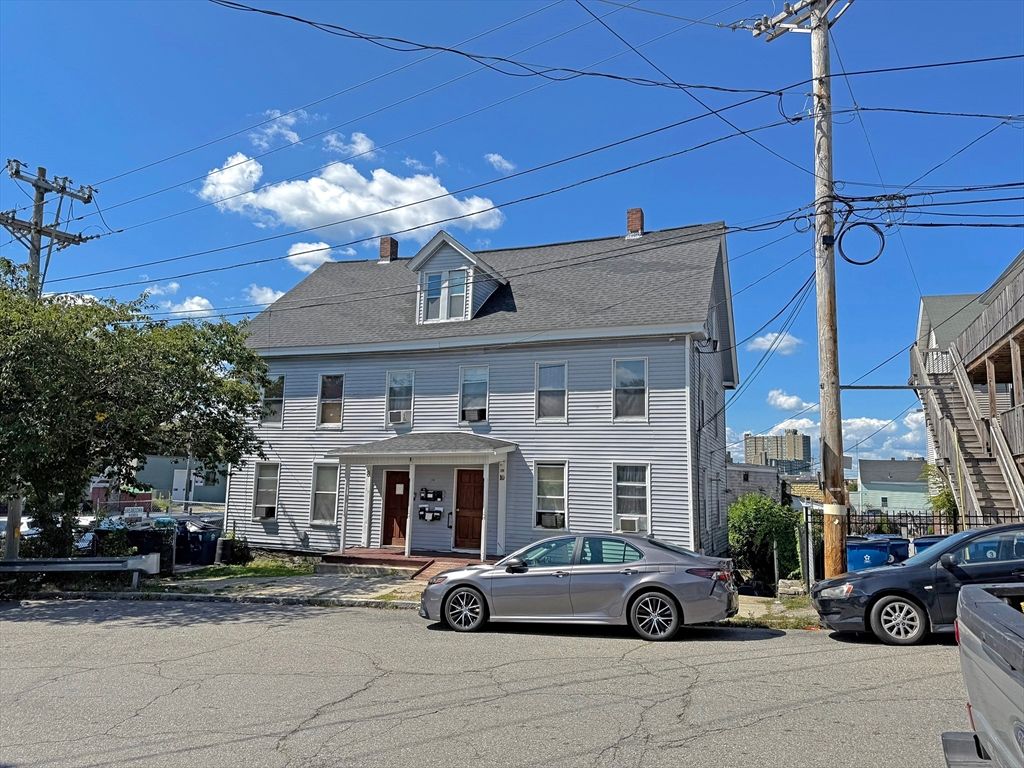 Exterior, Facade, Georgian