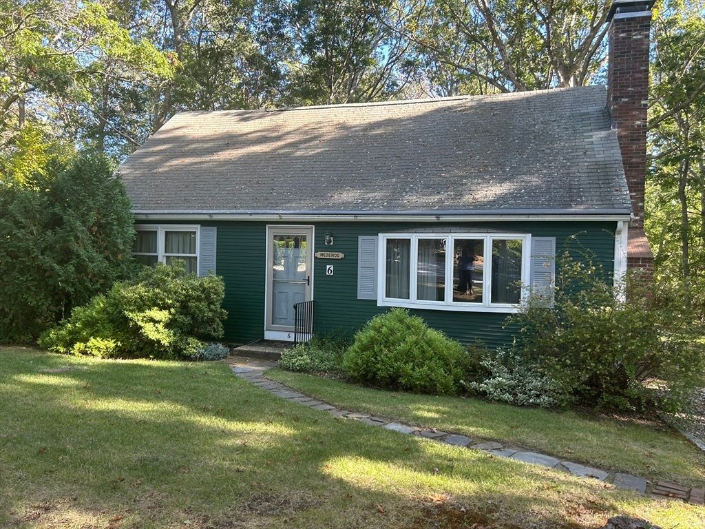Exterior, Facade, Cape Cod