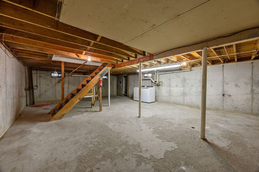Interior, Wooden Beams