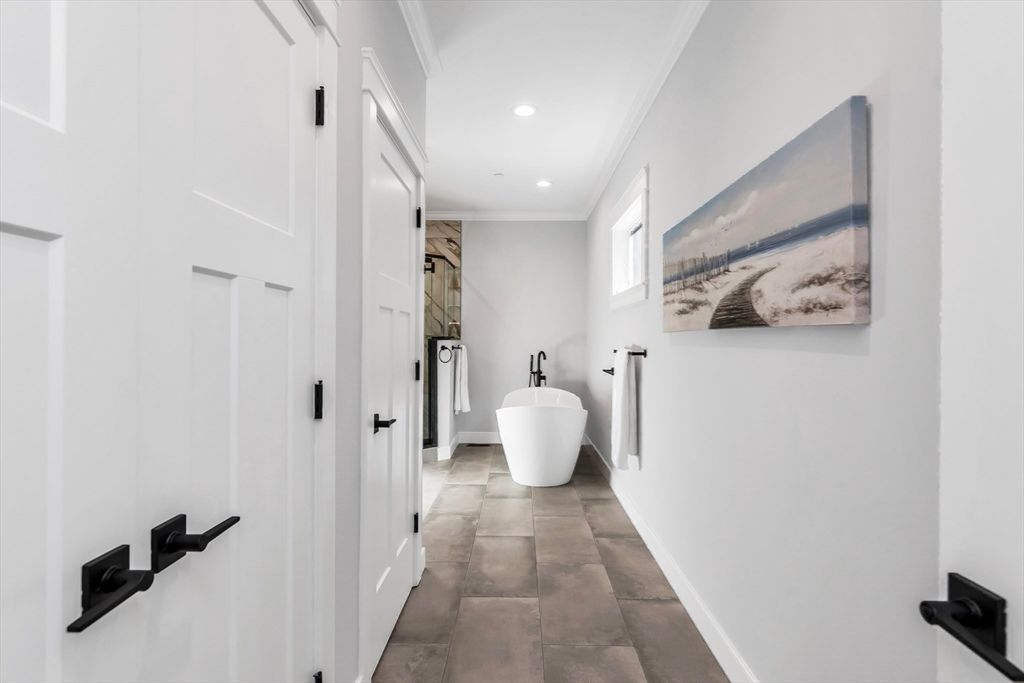 Bathroom, Dual Sink Vanities, Free Standing Baths, Interior, Recessed Lighting