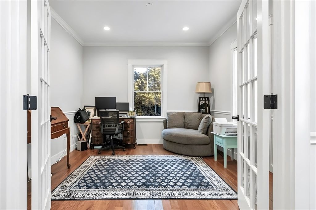 Home Office, Interior, Recessed Lighting, Wood Texture Flooring