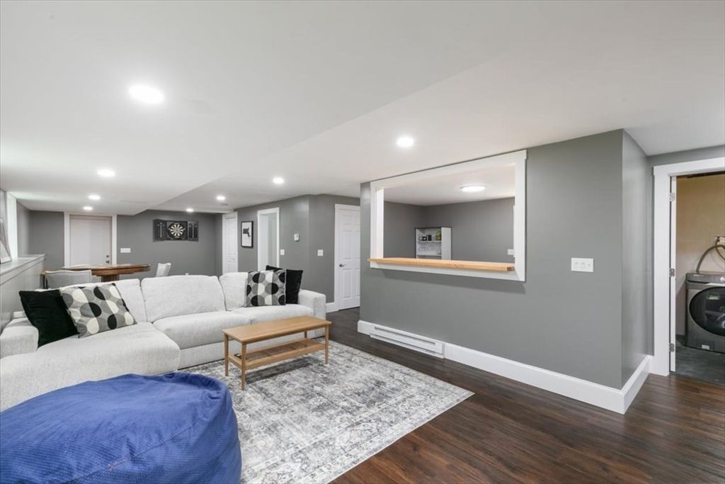 Interior, Living room, Recessed Lighting, Washer, Wood Texture Flooring